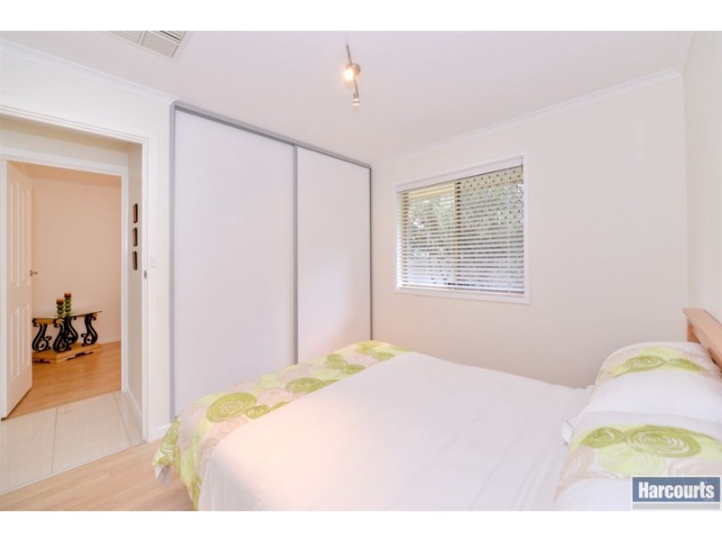 7 Pegasus Drive, Woodcroft SA 5162