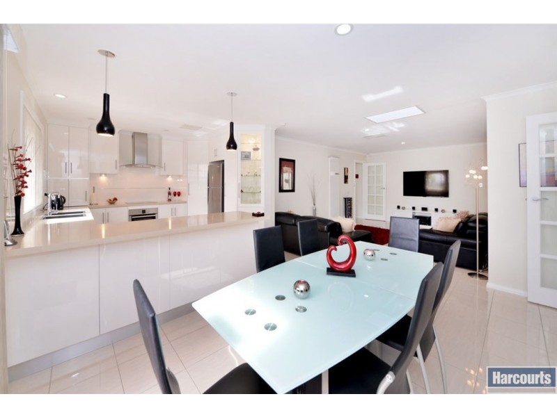 7 Pegasus Drive, Woodcroft SA 5162