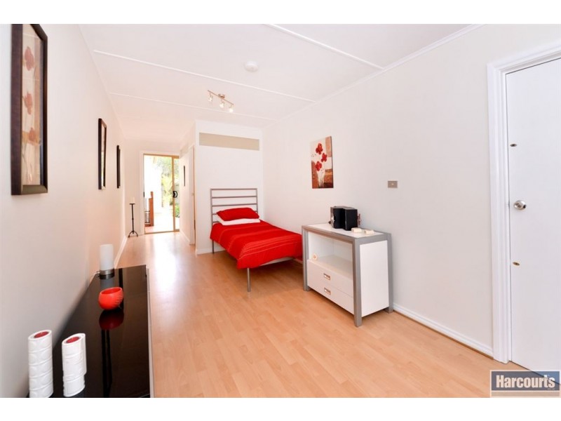 7 Pegasus Drive, Woodcroft SA 5162