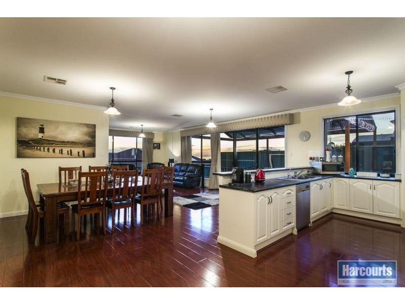 7 Thomas Way, Hallett Cove SA 5158