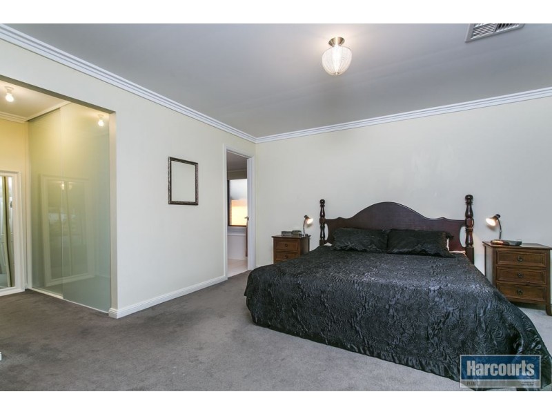 7 Thomas Way, Hallett Cove SA 5158
