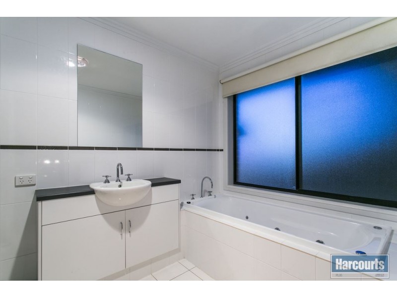 7 Thomas Way, Hallett Cove SA 5158
