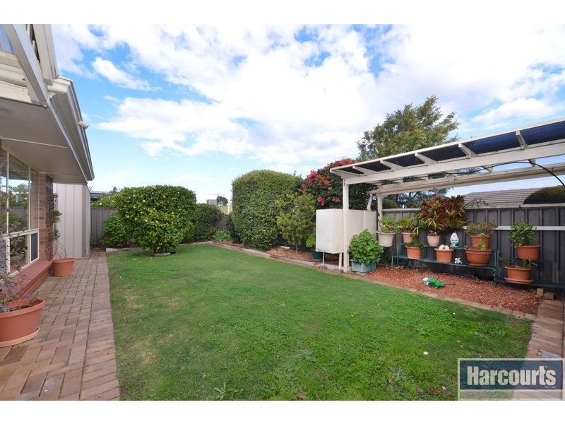 18 Vennachar Drive, Hallett Cove SA 5158