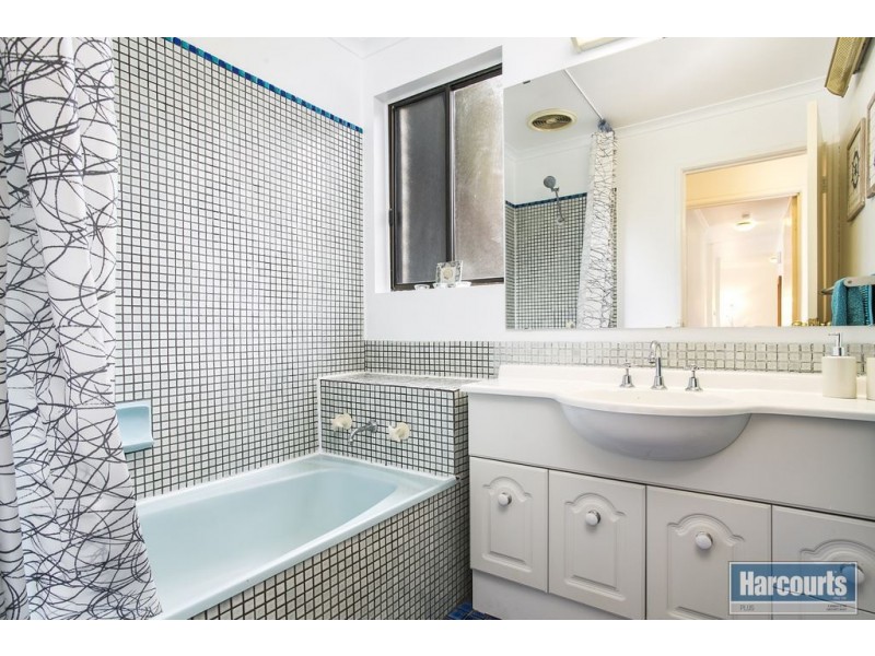 4 Amaroo Road, Sheidow Park SA 5158