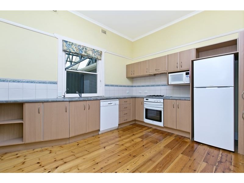 52 Young Street, Seacliff SA 5049