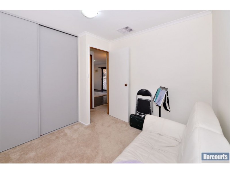 12 Lyons Circuit, Trott Park SA 5158