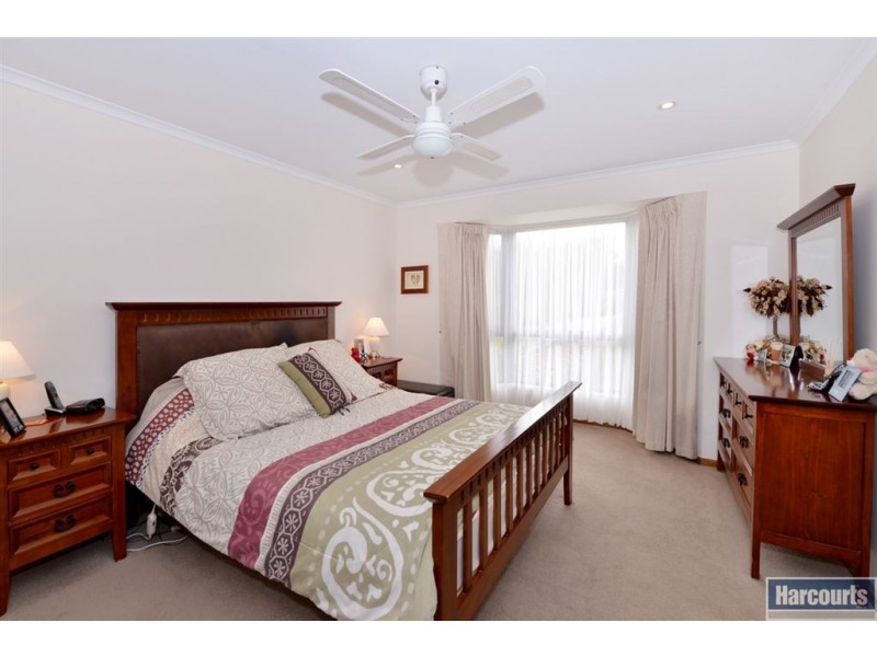 4 Calauria Crescent, Trott Park SA 5158