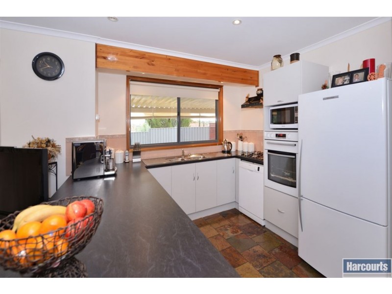 4 Calauria Crescent, Trott Park SA 5158