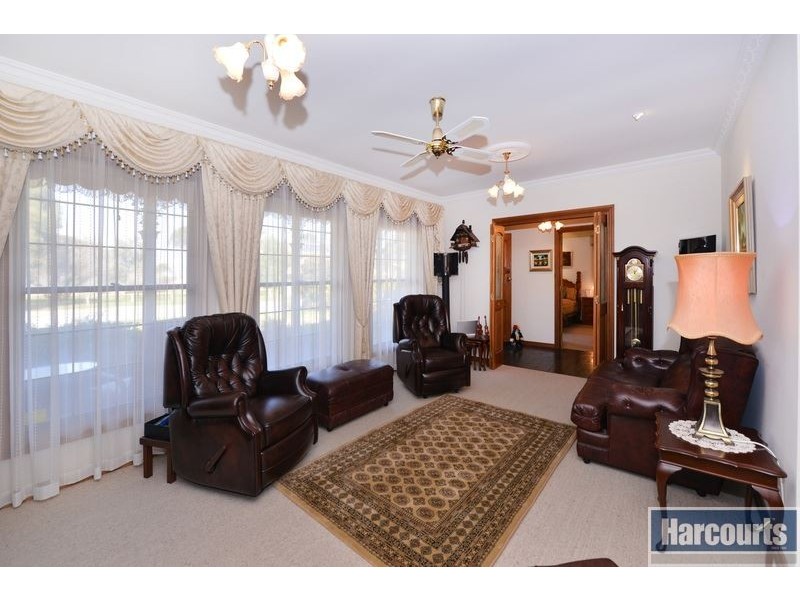 5 Takari Court, Hallett Cove SA 5158