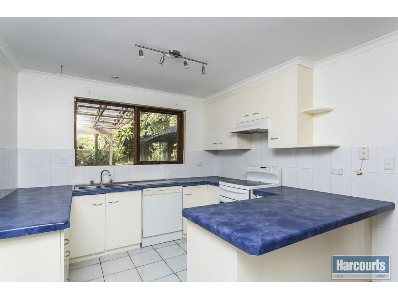 9 River Parade, Hallett Cove SA 5158