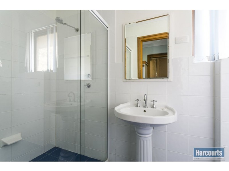 9 River Parade, Hallett Cove SA 5158