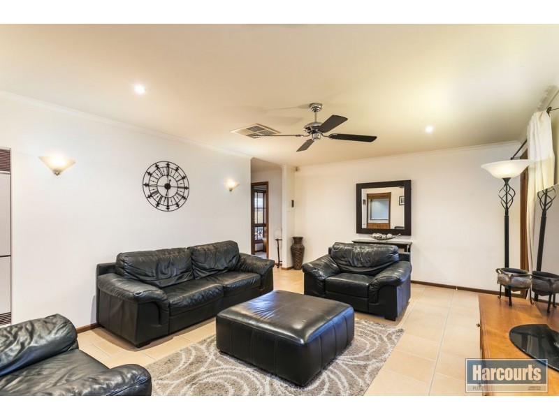 72 Perry Barr Road, Hallett Cove SA 5158