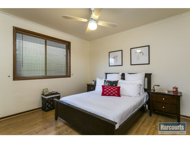 72 Perry Barr Road, Hallett Cove SA 5158