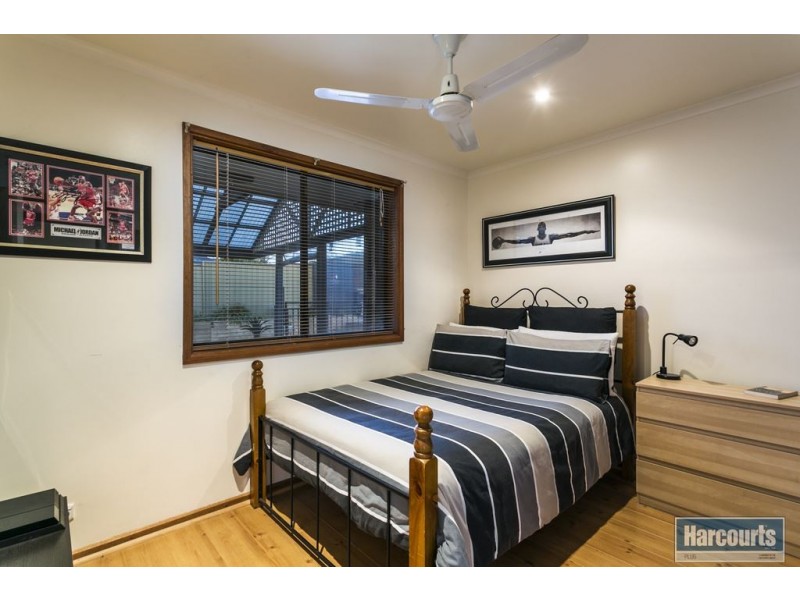 72 Perry Barr Road, Hallett Cove SA 5158