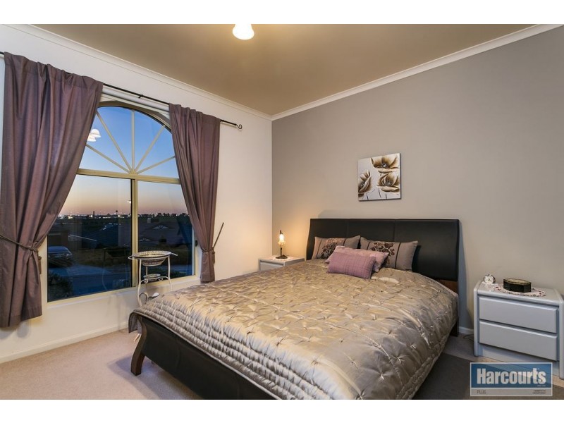 6 Middle Gully Avenue, Sheidow Park SA 5158