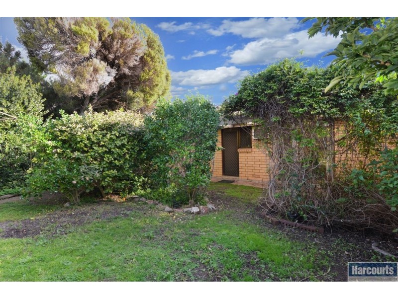 8 Lorita Crescent, Hallett Cove SA 5158