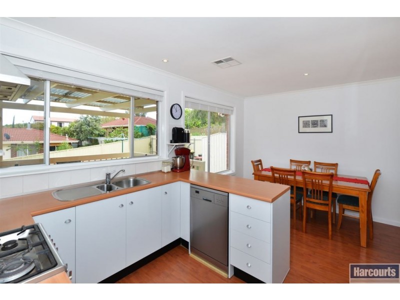 11 Valkyrie Street, Hallett Cove SA 5158