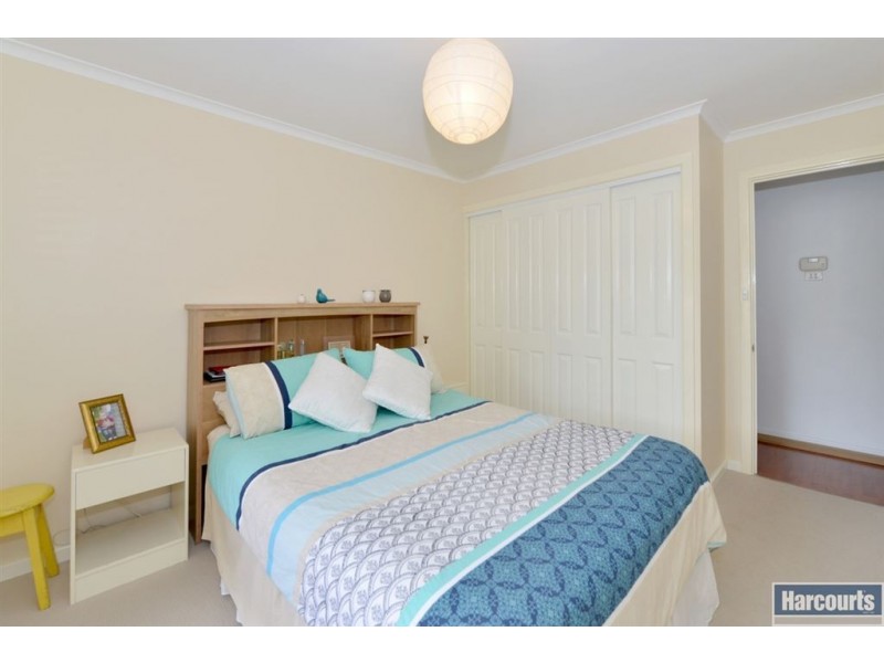 11 Valkyrie Street, Hallett Cove SA 5158