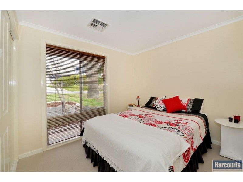 11 Valkyrie Street, Hallett Cove SA 5158