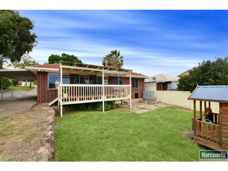 11 Valkyrie Street, Hallett Cove SA 5158