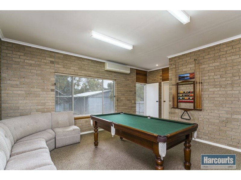 12 Central Avenue, Hallett Cove SA 5158