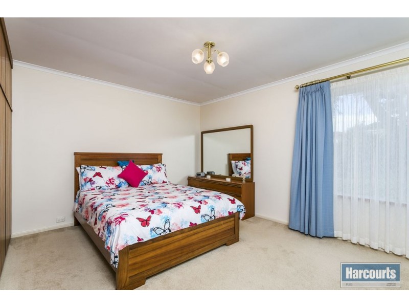 12 Central Avenue, Hallett Cove SA 5158