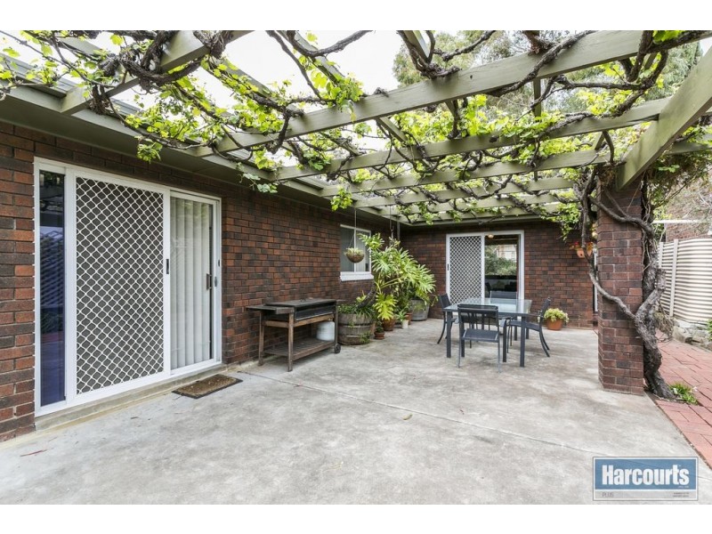 12 Central Avenue, Hallett Cove SA 5158