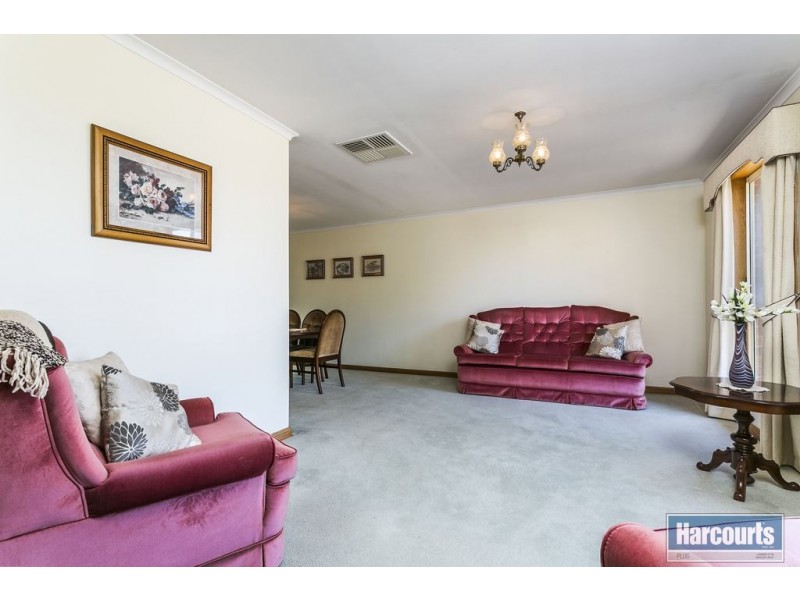 36 Lepena Crescent, Hallett Cove SA 5158
