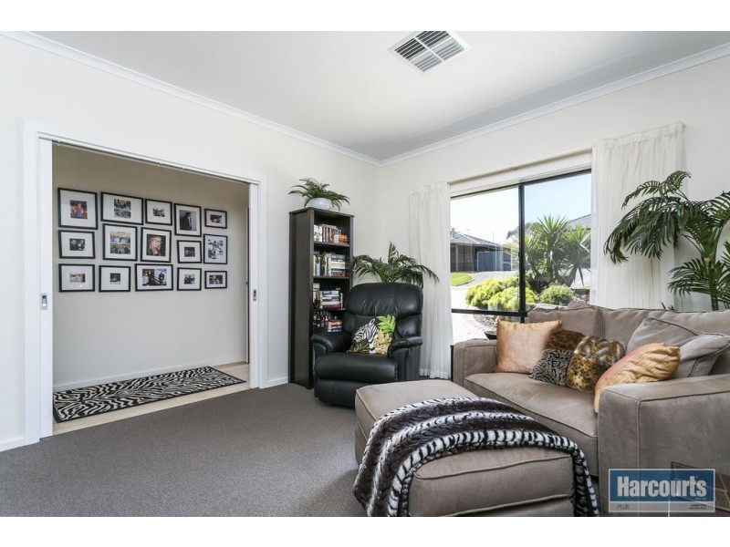 52 Vendale Drive, Flagstaff Hill SA 5159