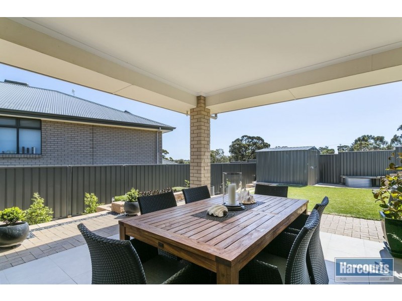 52 Vendale Drive, Flagstaff Hill SA 5159
