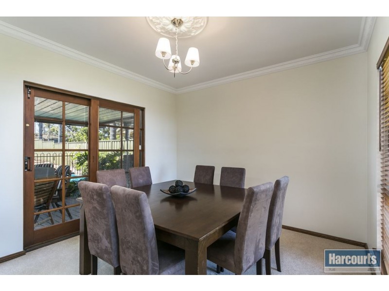16 Lapwing Street, Hallett Cove SA 5158