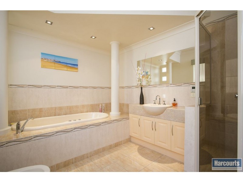 3 Seacombe Crescent, Seacombe Heights SA 5047