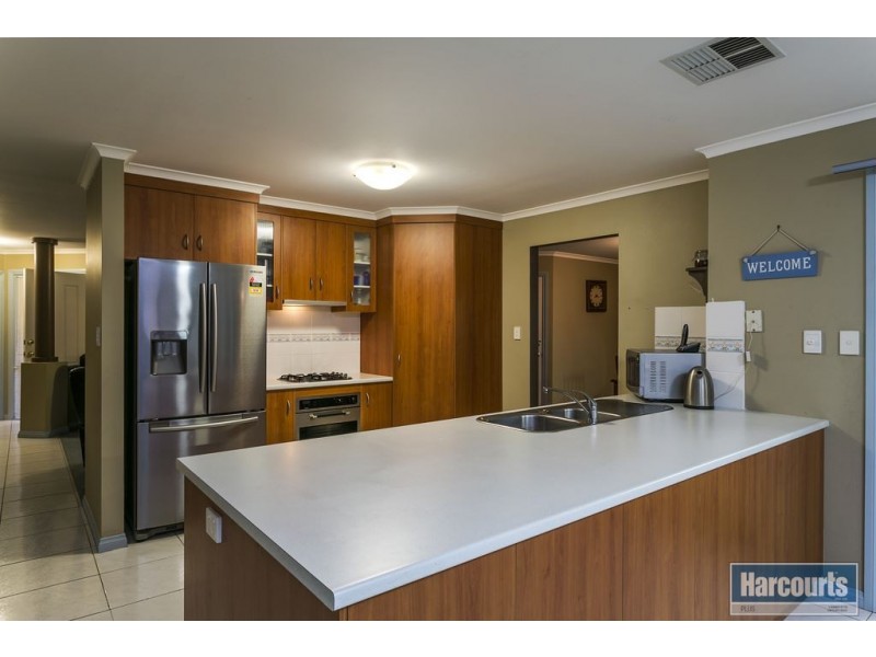 6 Sally Court, Hallett Cove SA 5158