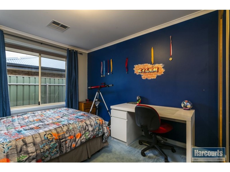 6 Sally Court, Hallett Cove SA 5158