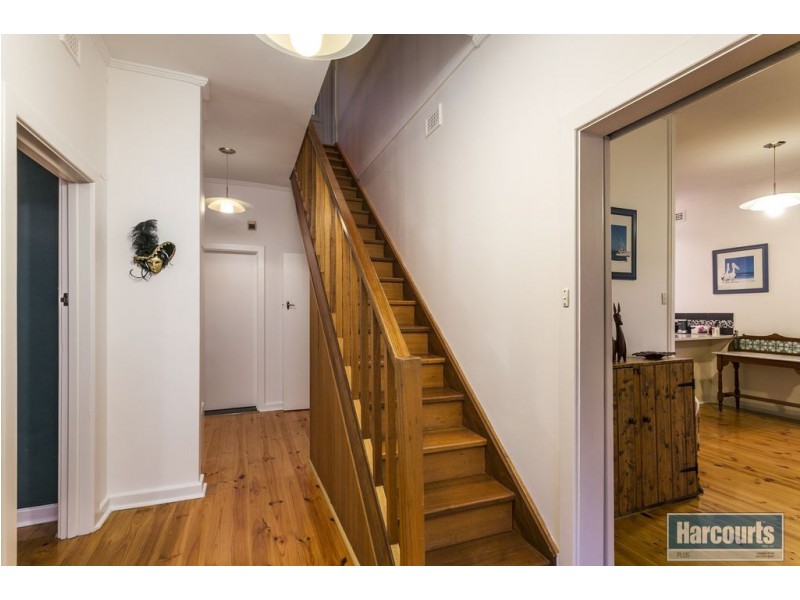 6 Cameron Avenue, Kingston Park SA 5049