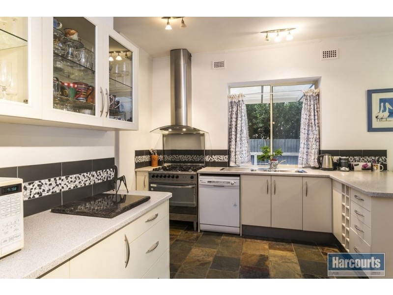 6 Cameron Avenue, Kingston Park SA 5049