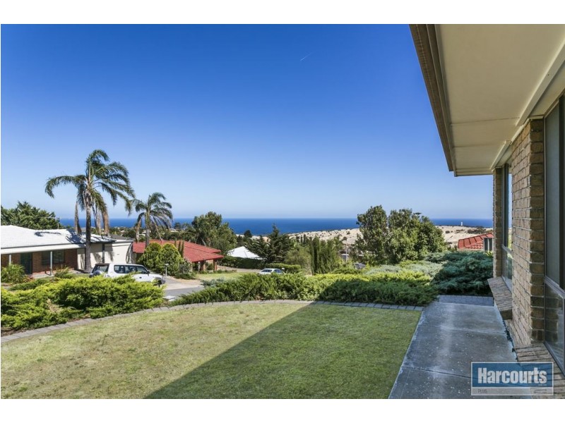 8 Elmeade Drive, Hallett Cove SA 5158