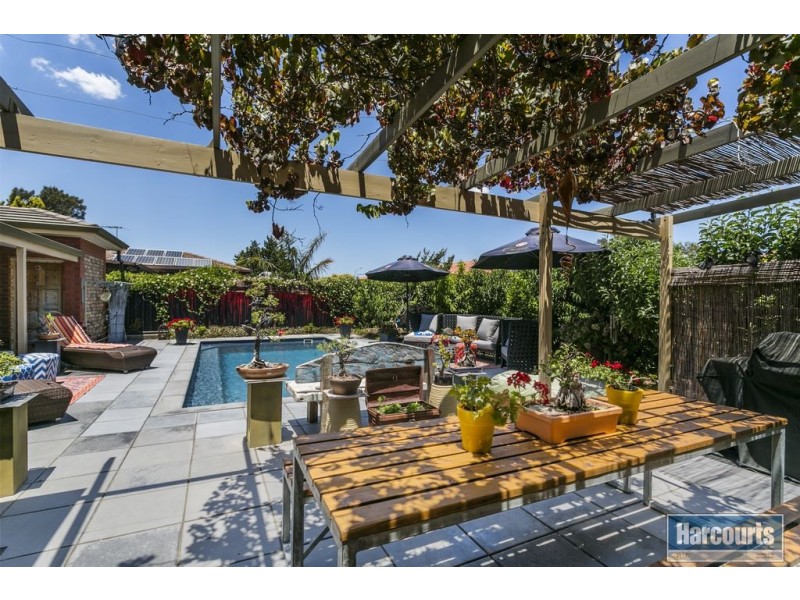 1 Apollo Drive, Hallett Cove SA 5158