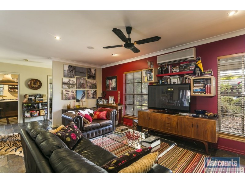 1 Apollo Drive, Hallett Cove SA 5158