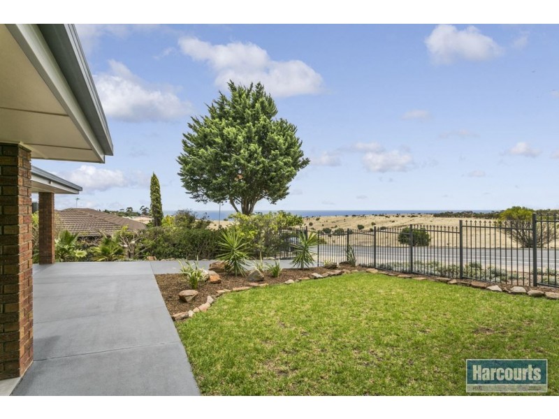 42 Perry Barr Road, Hallett Cove SA 5158