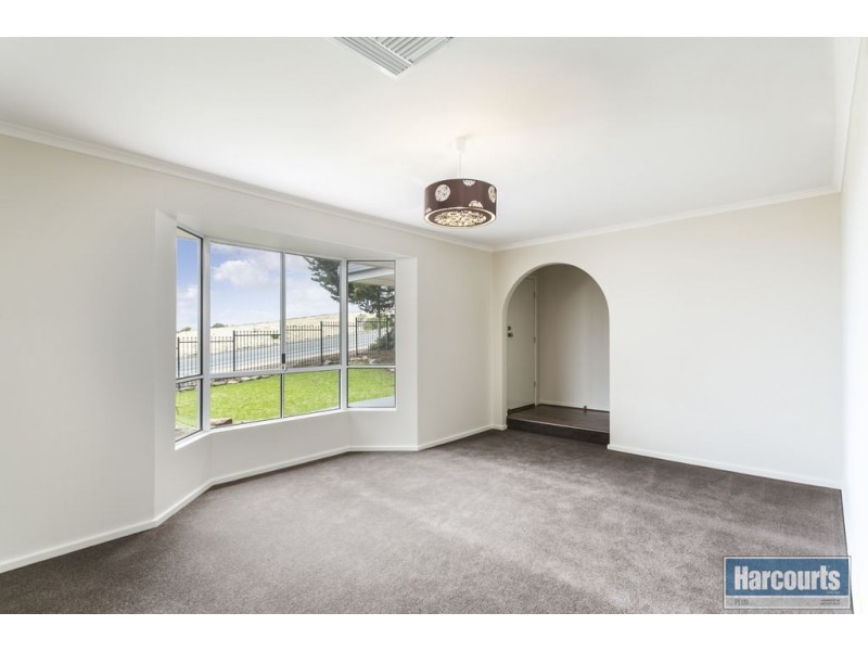 42 Perry Barr Road, Hallett Cove SA 5158