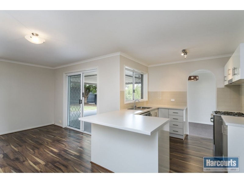 42 Perry Barr Road, Hallett Cove SA 5158