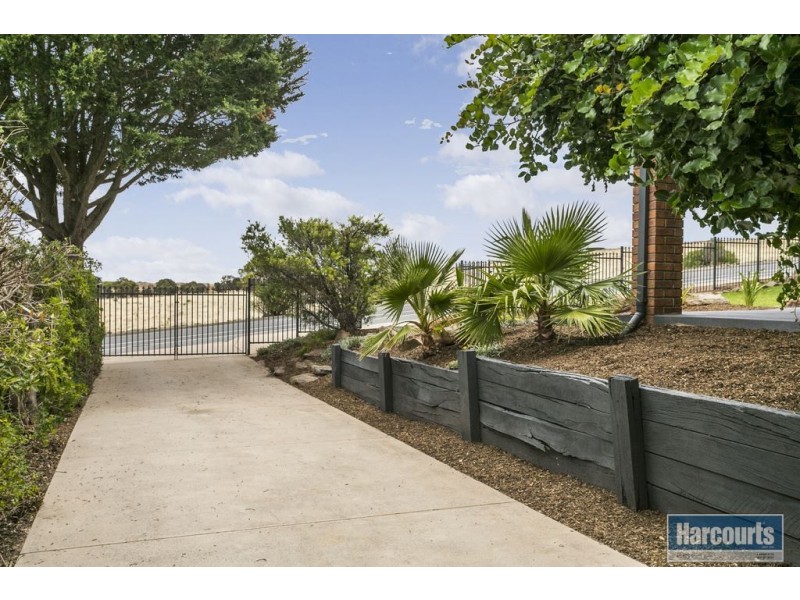 42 Perry Barr Road, Hallett Cove SA 5158