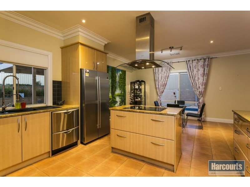 1 Ashcroft Court, Hallett Cove SA 5158