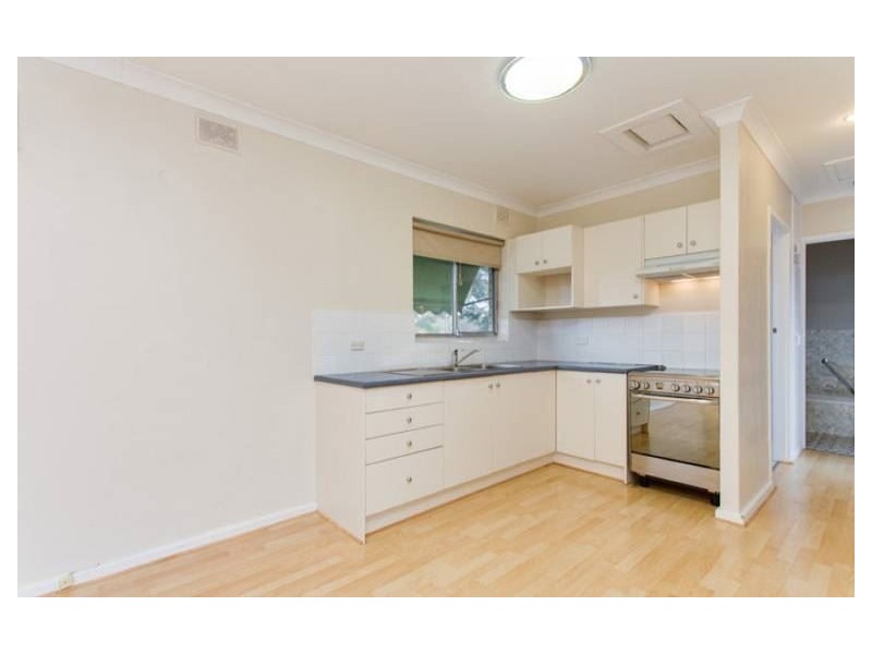 4/21 Cowper Road, Black Forest SA 5035