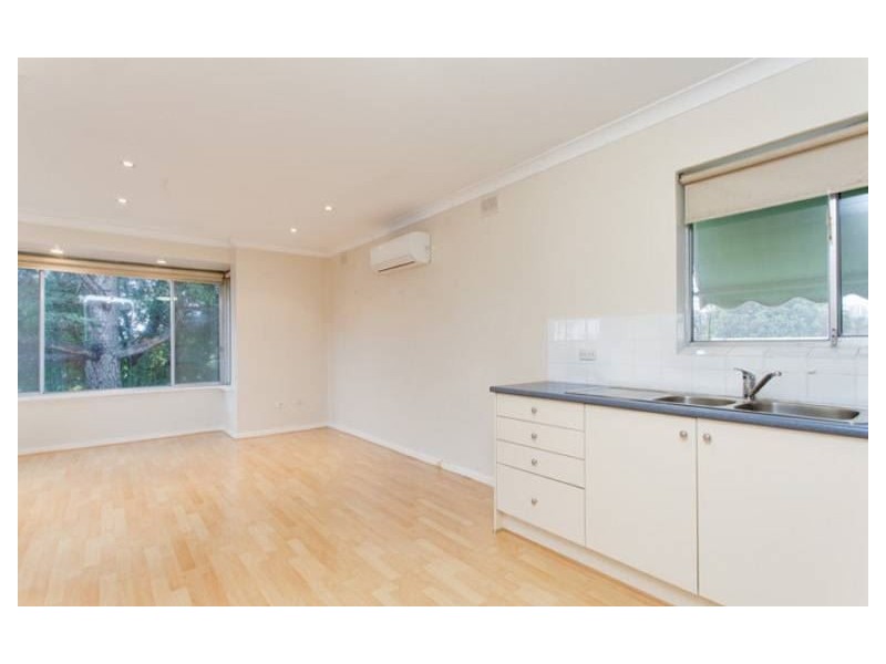 4/21 Cowper Road, Black Forest SA 5035