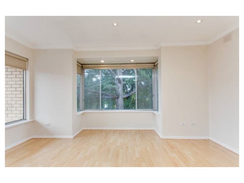 4/21 Cowper Road, Black Forest SA 5035