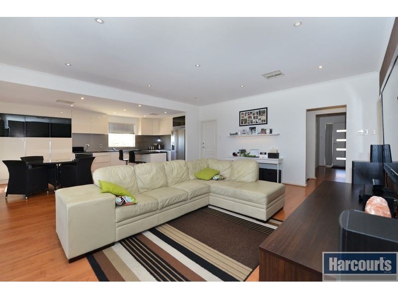 9 Stuart Court, Hallett Cove SA 5158