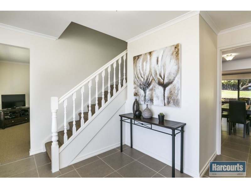 12 Genoa Court, Hallett Cove SA 5158