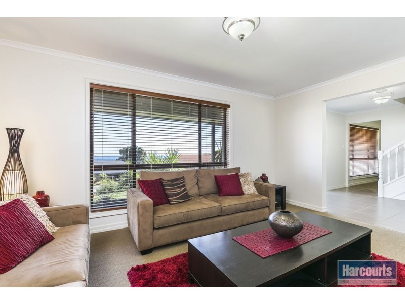 12 Genoa Court, Hallett Cove SA 5158